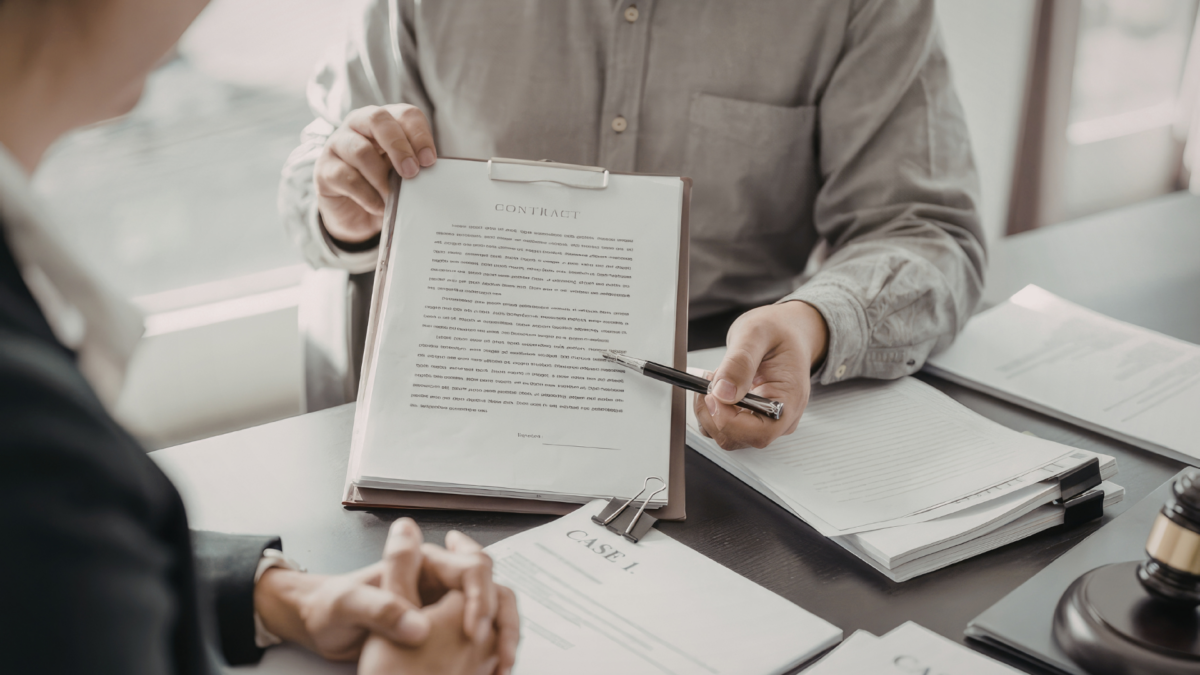 会社設立は司法書士に依頼すべき？費用やメリット、他士業との違いを解説